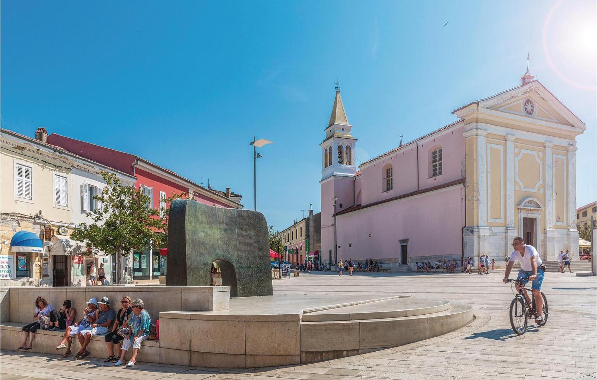 Cozy Apartment In Porec With Wifi מראה חיצוני תמונה